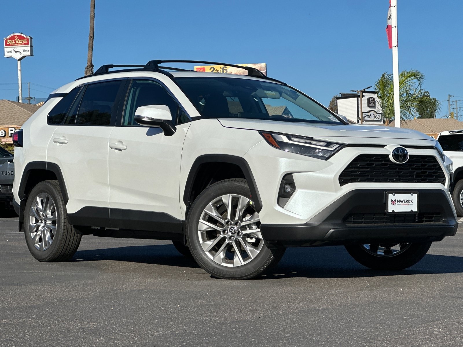 2025 Toyota RAV4 XLE Premium Image 3 of 34