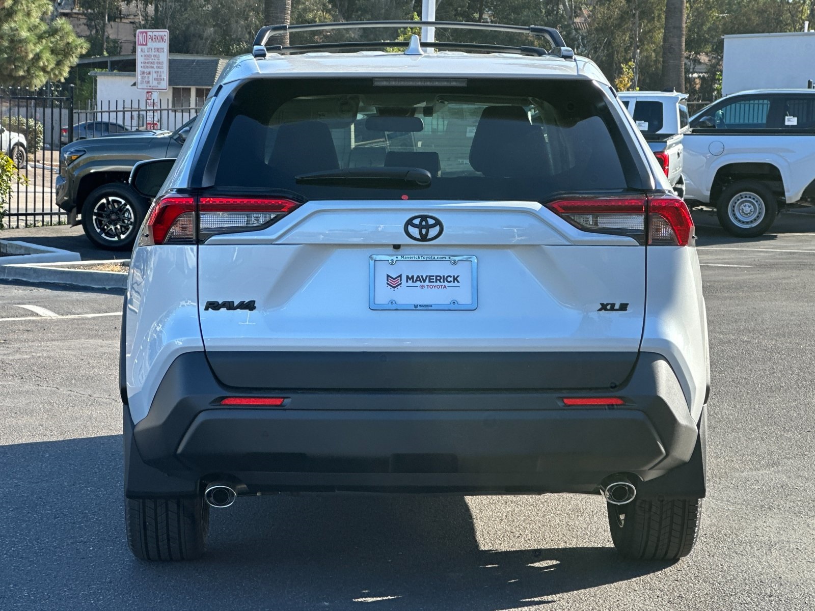 2025 Toyota RAV4 XLE Premium Image 6 of 34