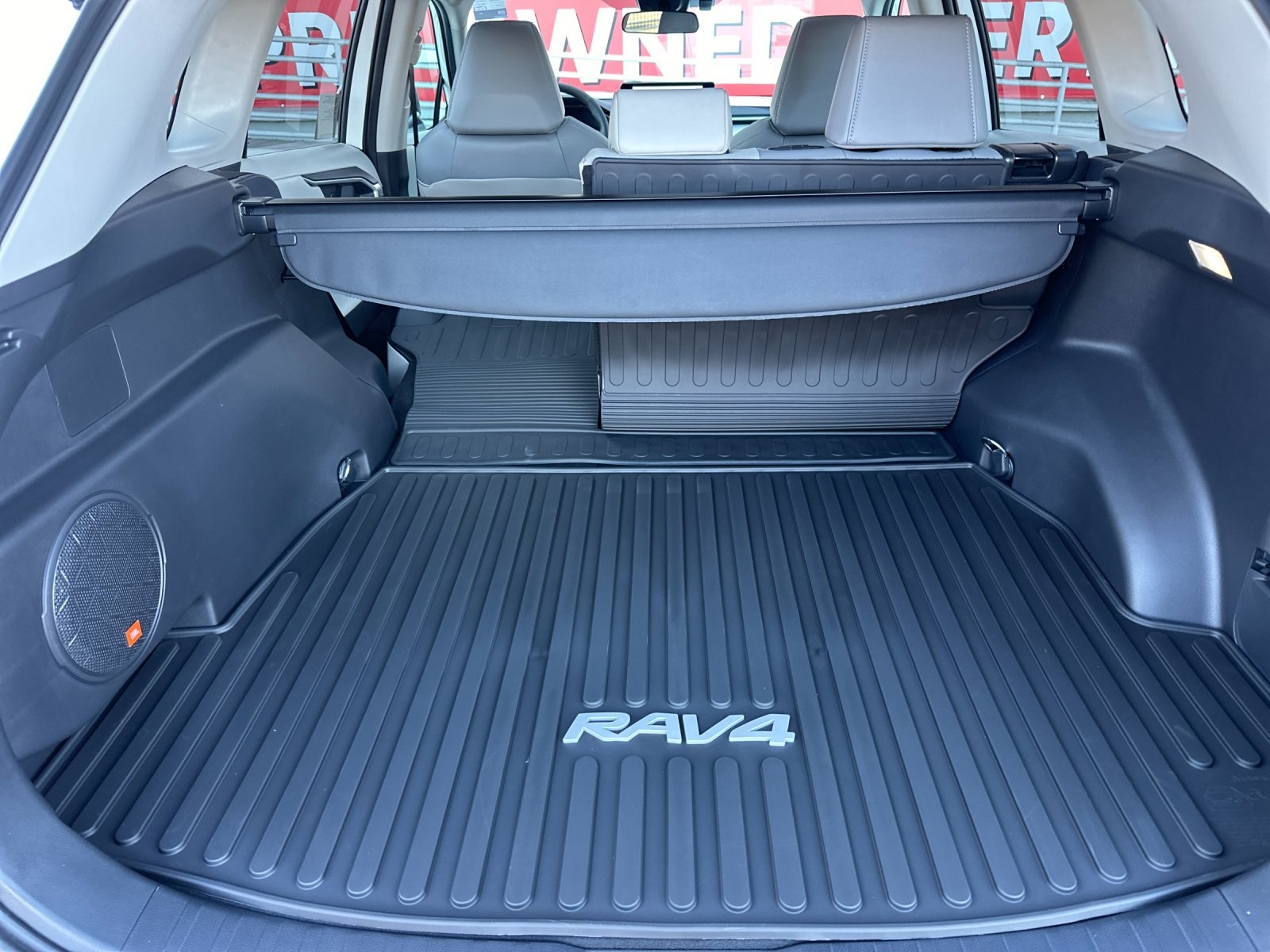 2025 Toyota RAV4 XLE Premium Image 10 of 34