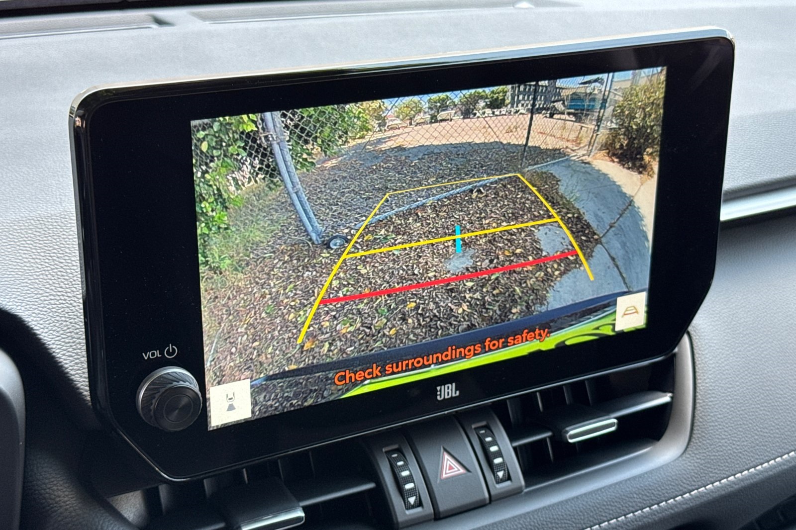 2025 Toyota RAV4 XLE Premium Image 19 of 28