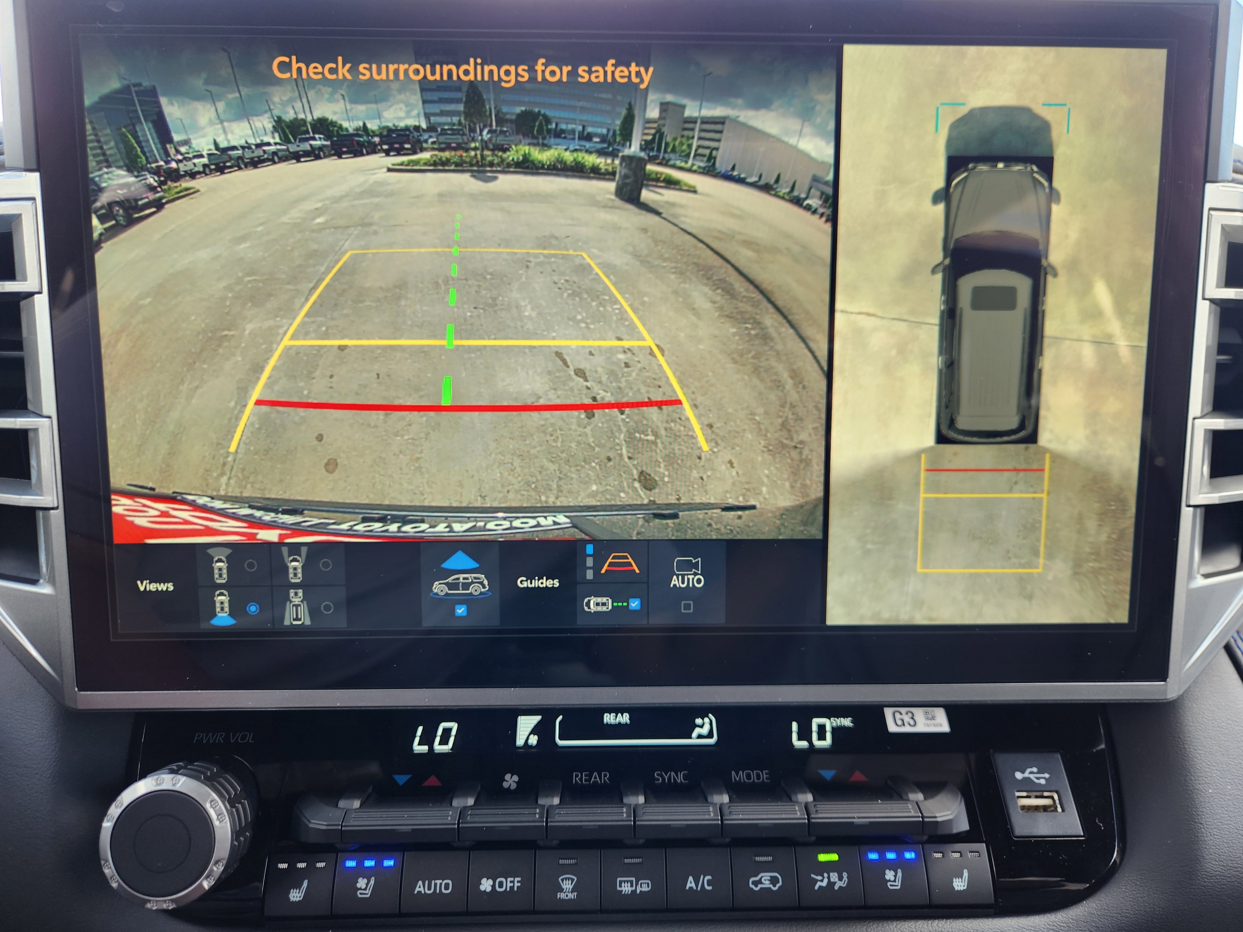 Vehicle image 17 of 24