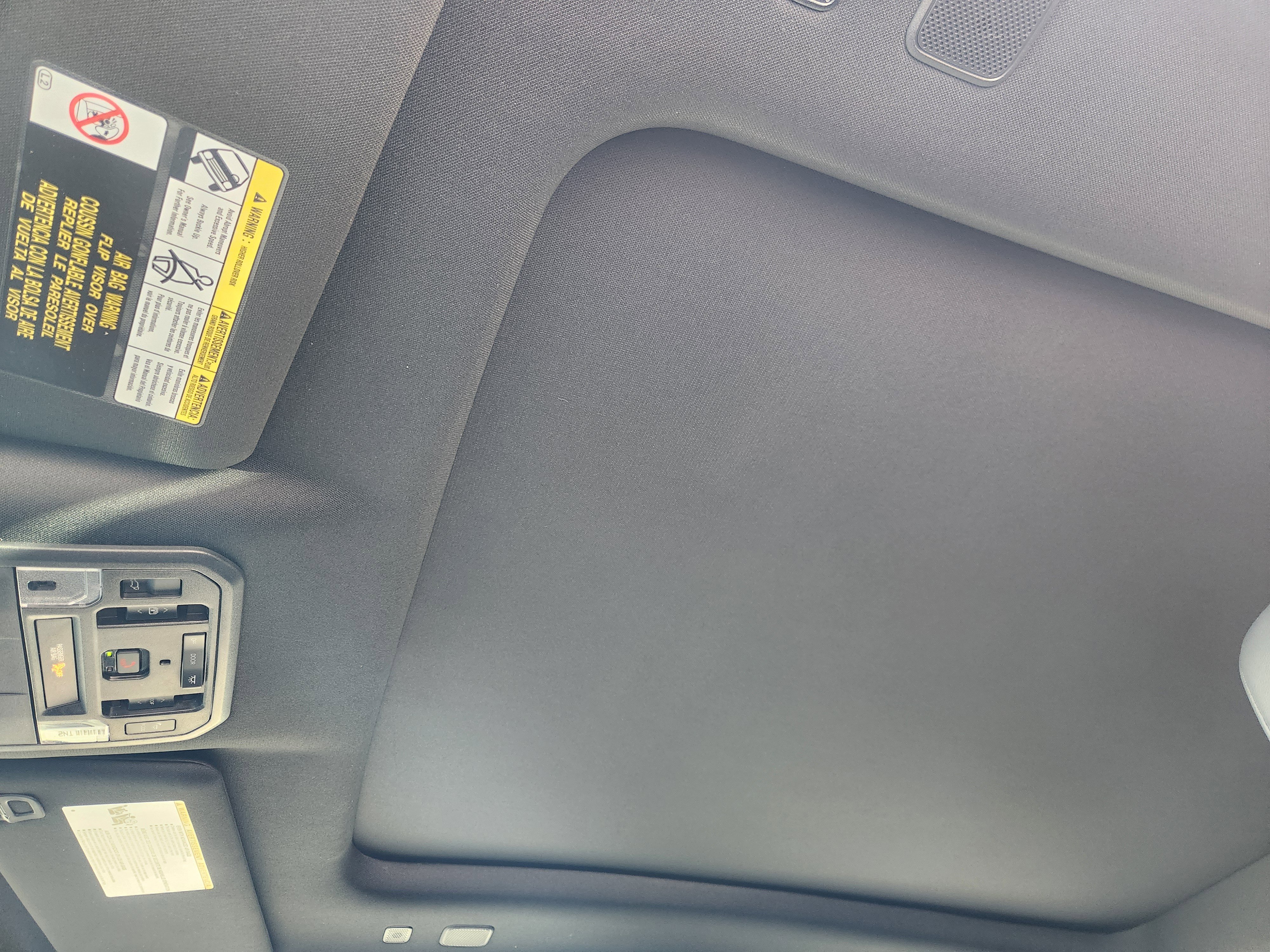 Vehicle image 21 of 24