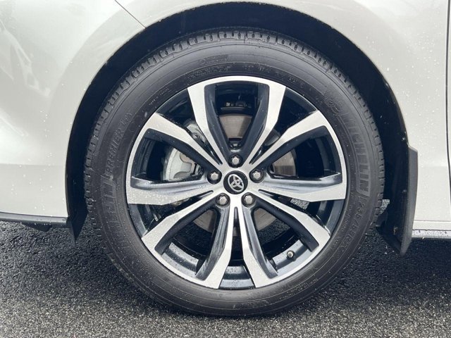 Vehicle image 55 of 60