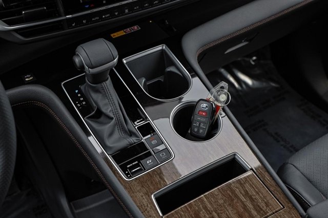 Vehicle image 46 of 60
