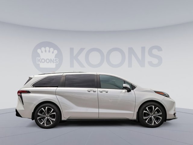 Vehicle image 7 of 60