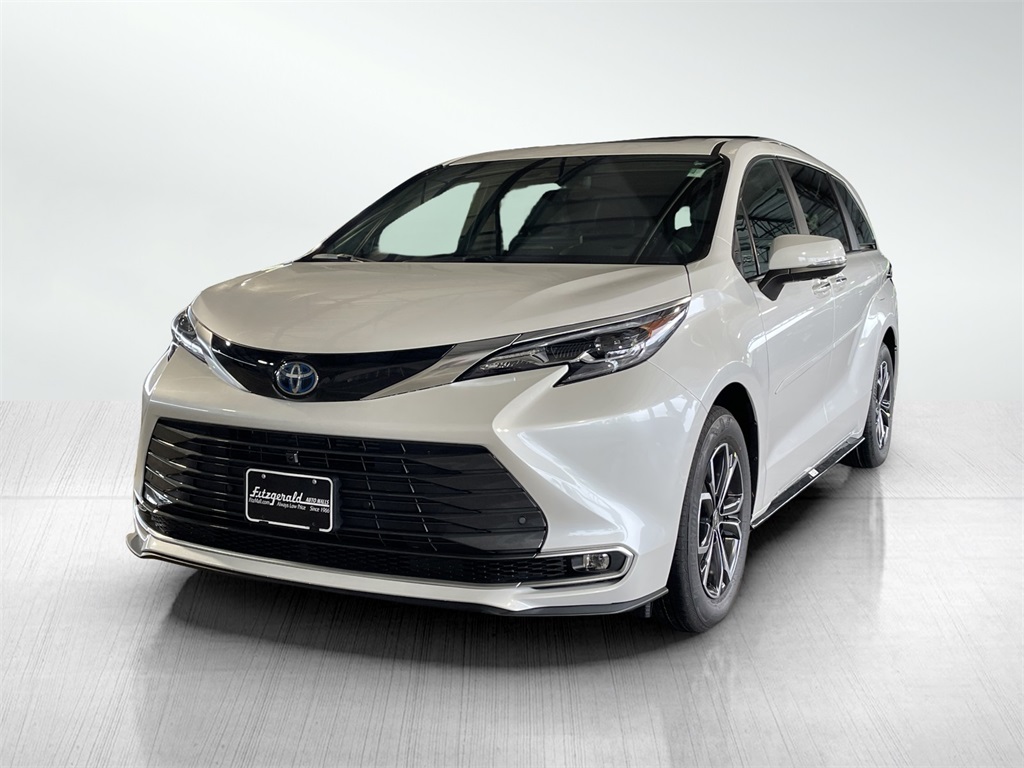 Vehicle image 1 of 39