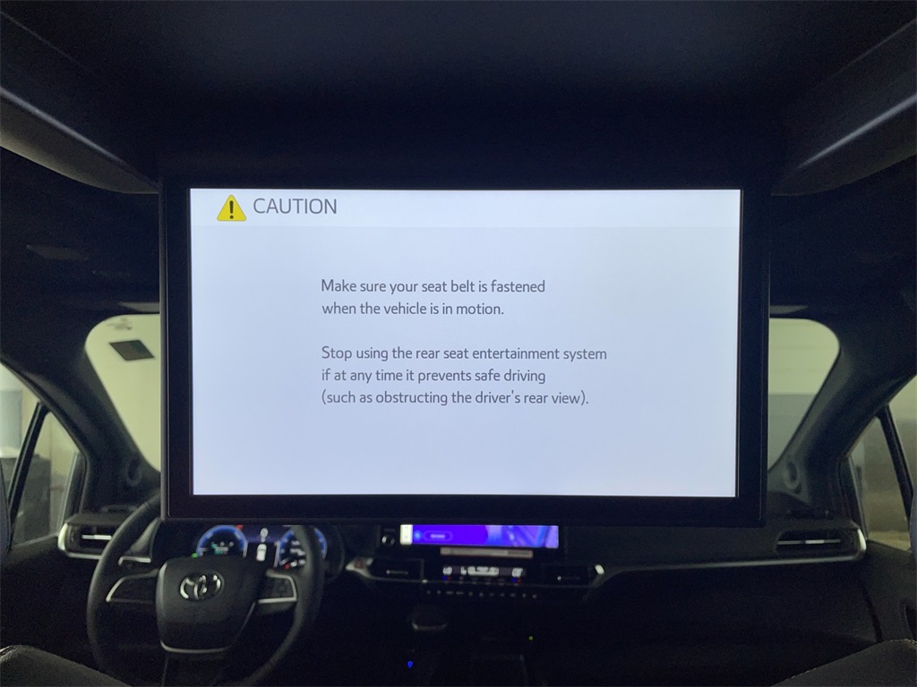 Vehicle image 17 of 39
