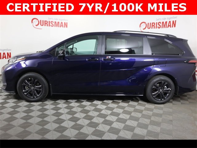 Vehicle image 33 of 53