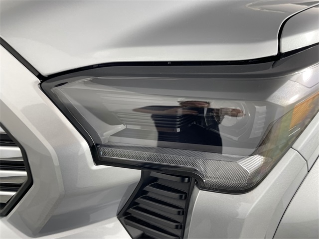 Vehicle image 28 of 28