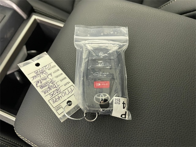 Vehicle image 9 of 28
