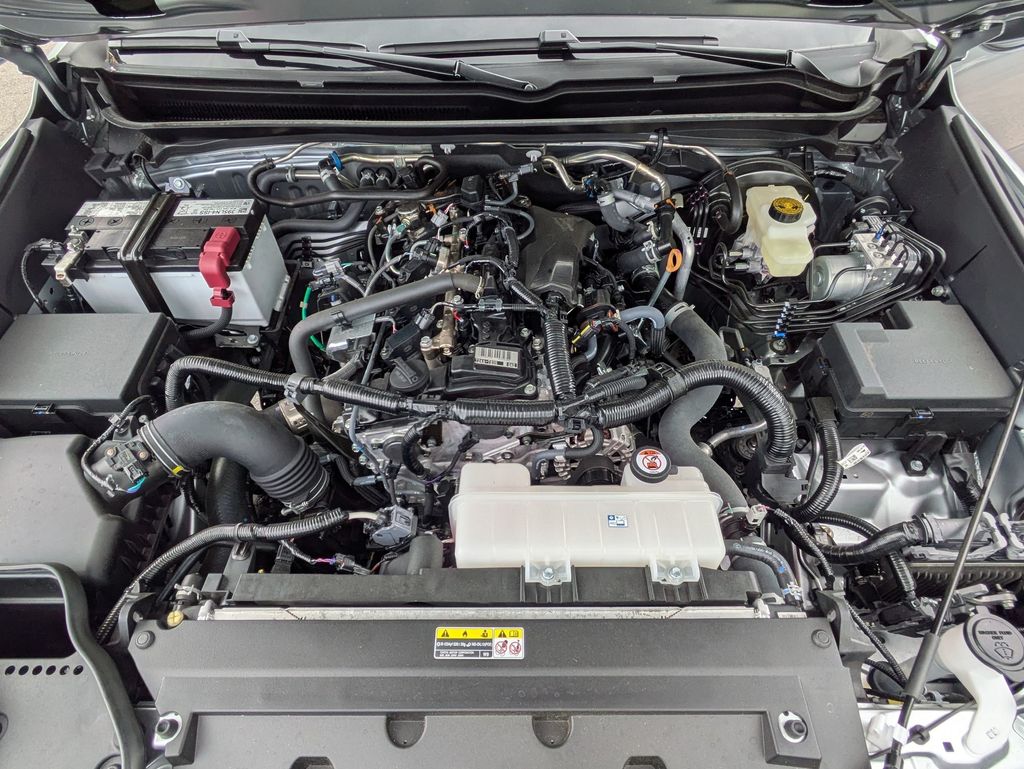 Vehicle image 11 of 32