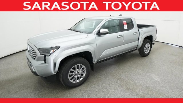Vehicle image 2 of 33