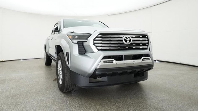 Vehicle image 13 of 33