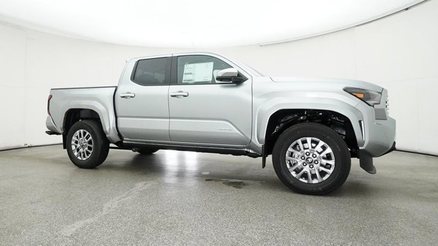 Vehicle image 11 of 33