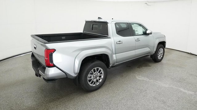 Vehicle image 19 of 33