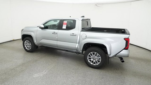 Vehicle image 28 of 33