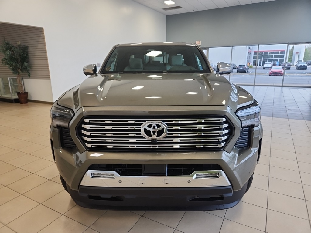 Vehicle image 4 of 27