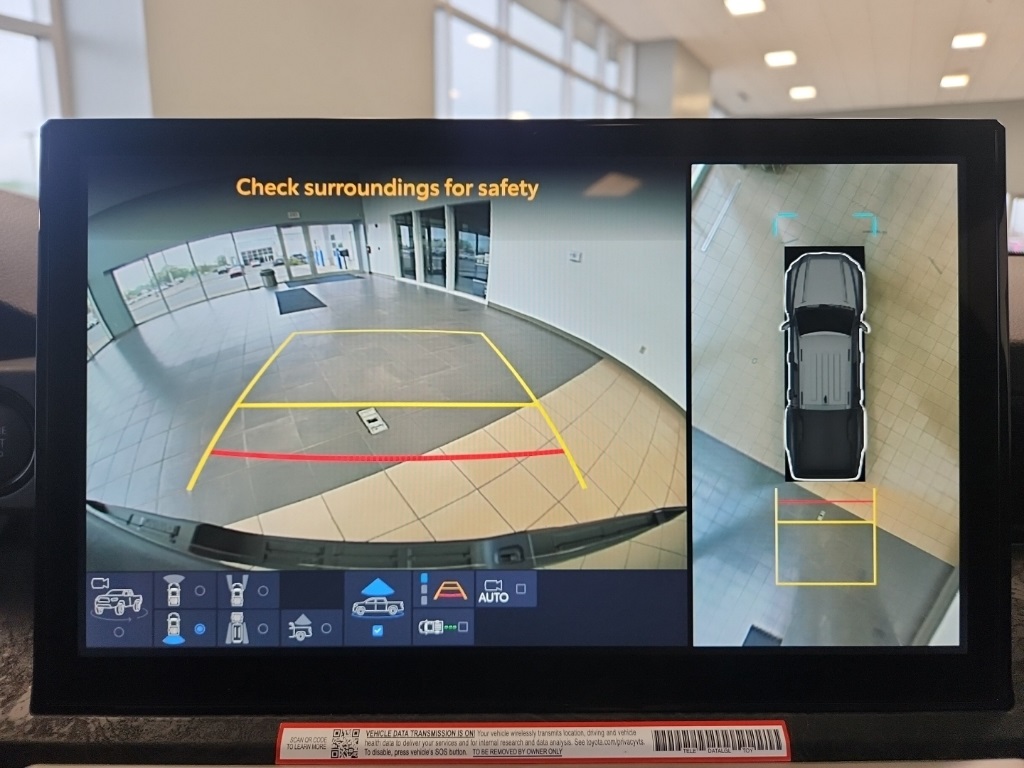 Vehicle image 26 of 27