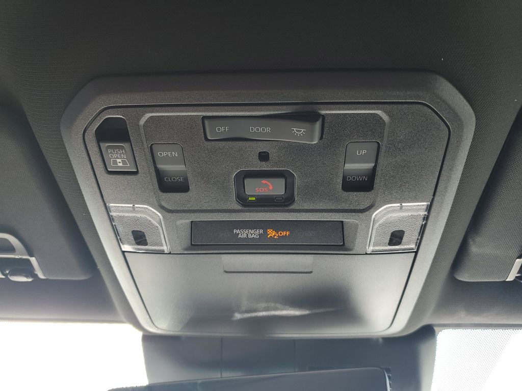 2025 Toyota Tacoma Limited Image 25 of 32