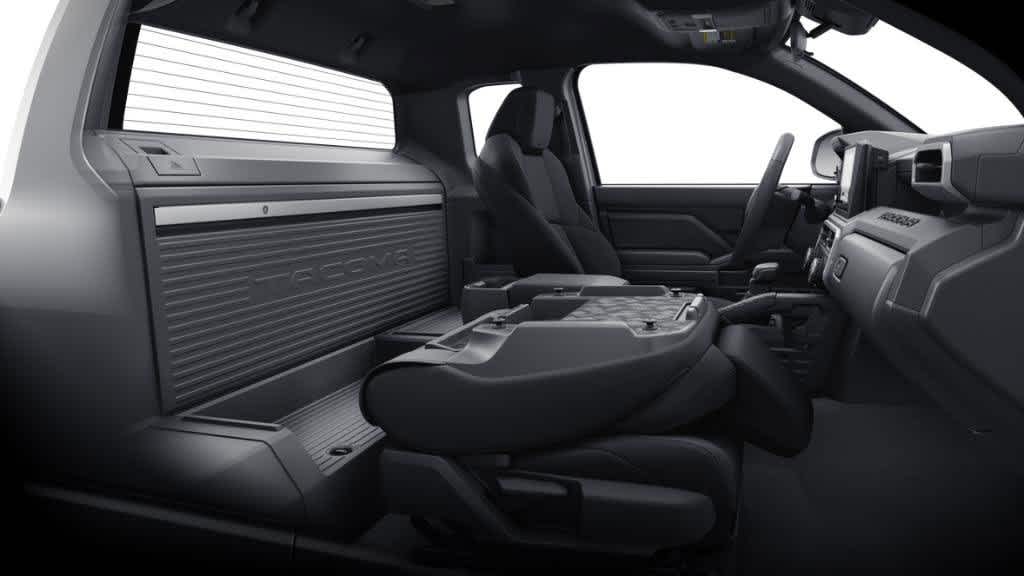 Vehicle image 7 of 8