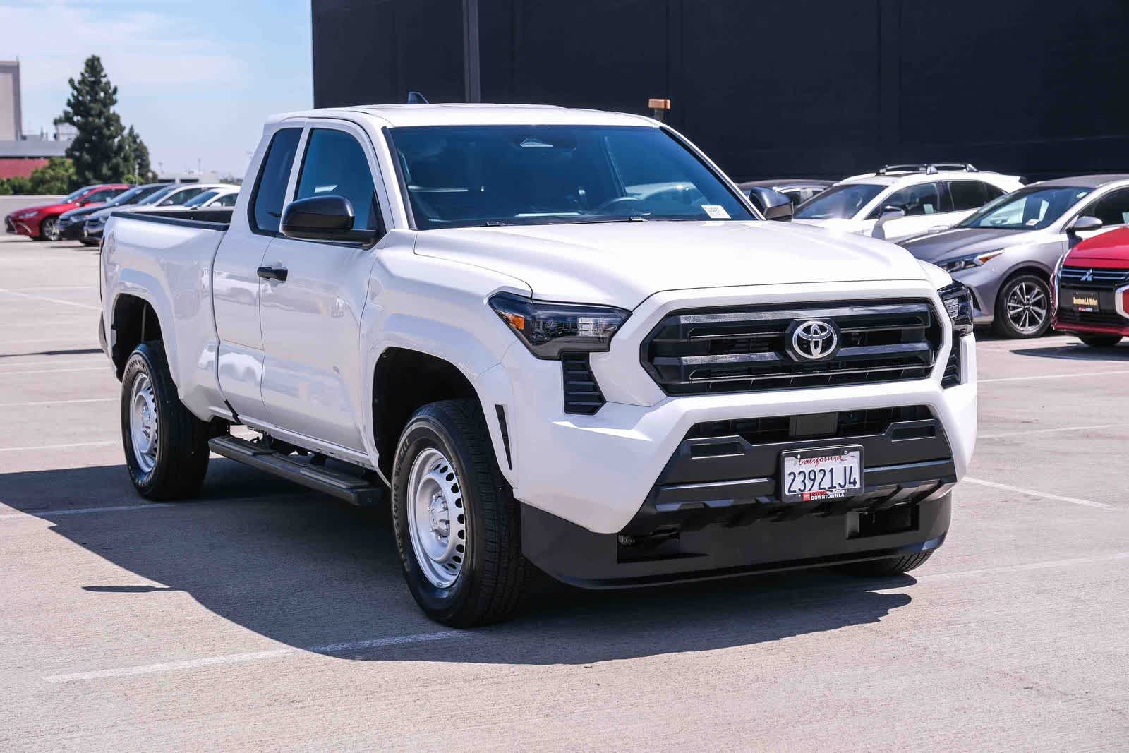 2025 Toyota Tacoma SR Image 3 of 25
