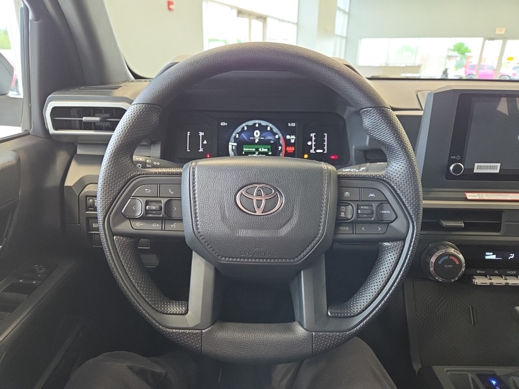 Vehicle image 22 of 28