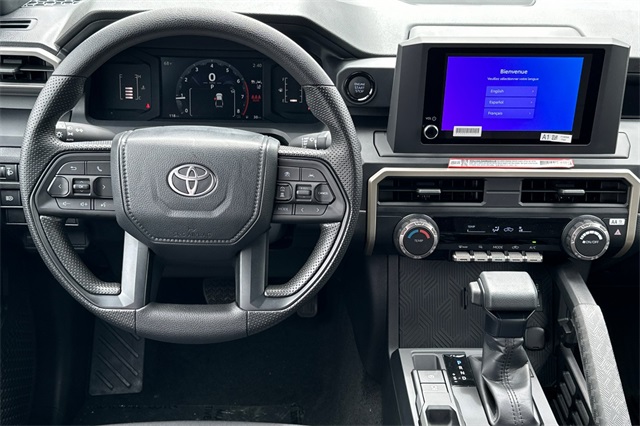 Vehicle image 15 of 32
