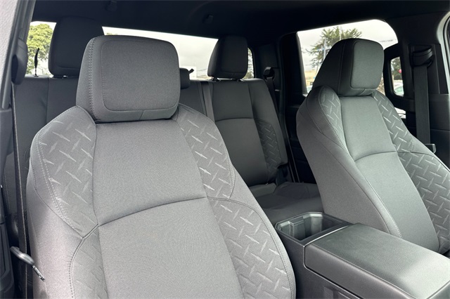 Vehicle image 11 of 32