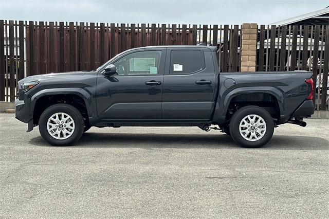 Vehicle image 9 of 32