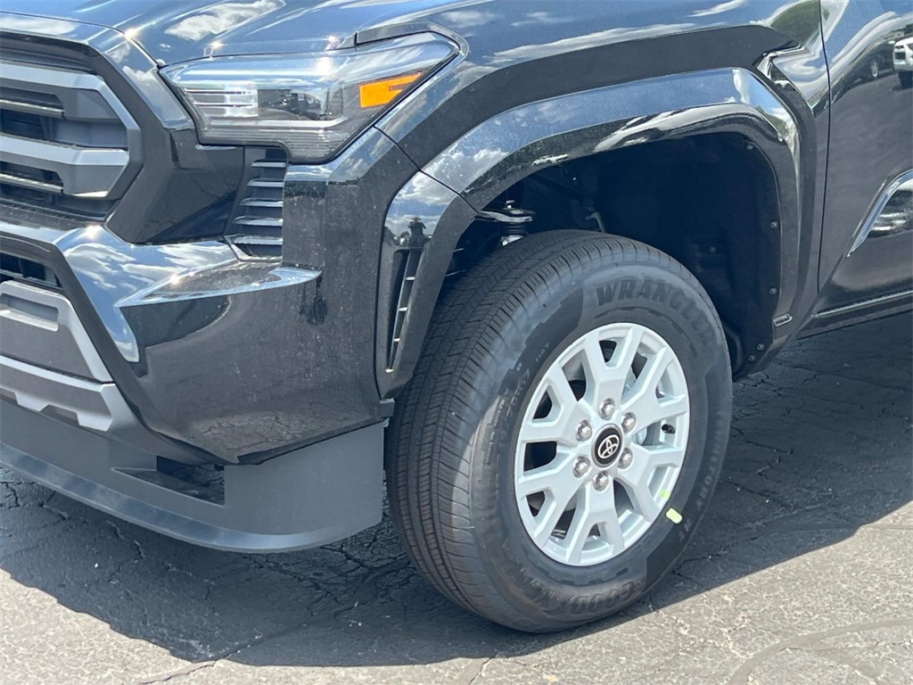 Vehicle image 8 of 30