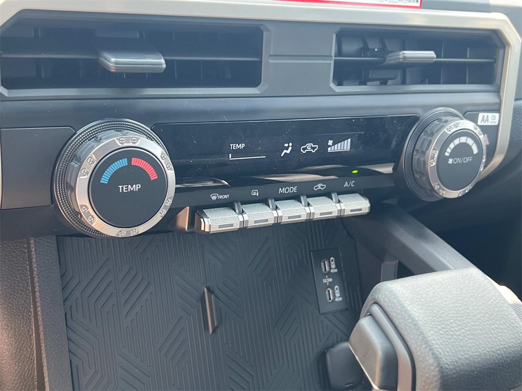 Vehicle image 29 of 30