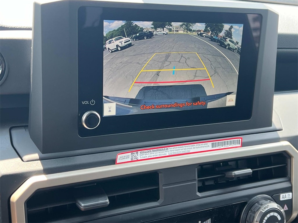 Vehicle image 14 of 30