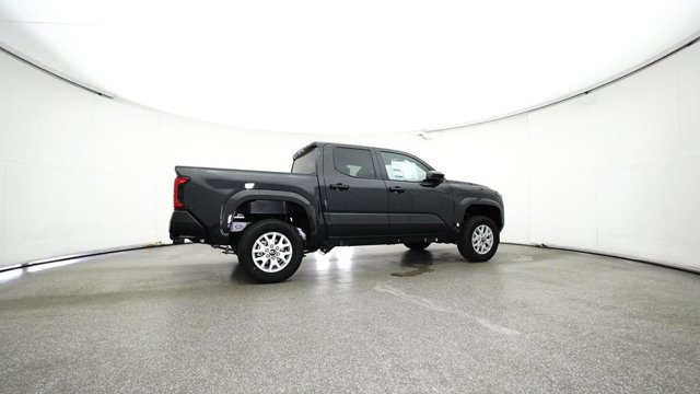 Vehicle image 20 of 33