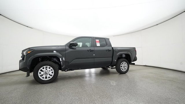 Vehicle image 4 of 33