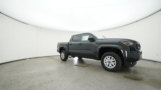 Vehicle image 12 of 33