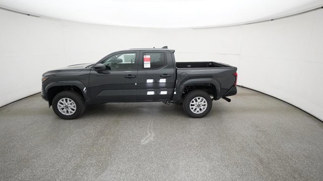 Vehicle image 29 of 33