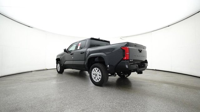 Vehicle image 27 of 33