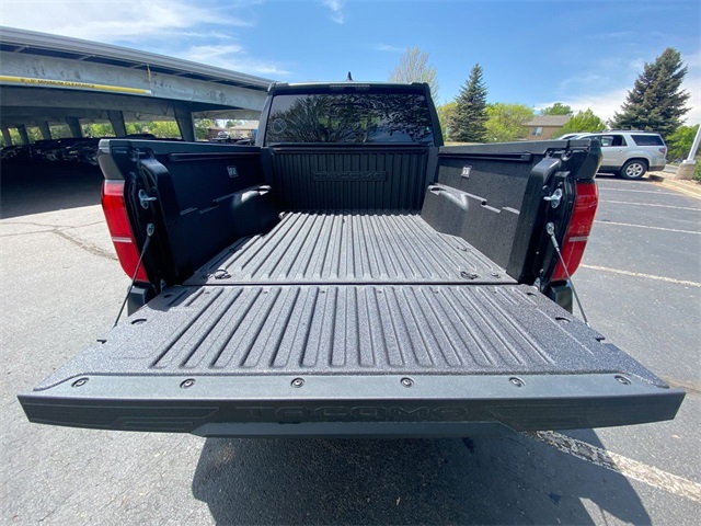 Vehicle image 22 of 24