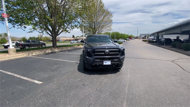 Vehicle image 3 of 24