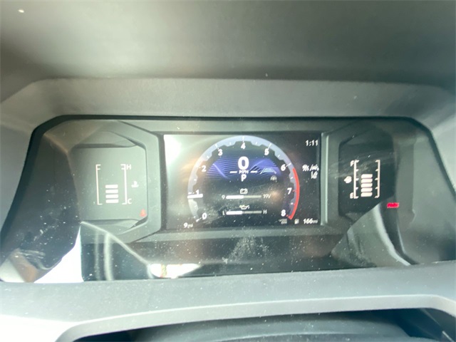 Vehicle image 15 of 24