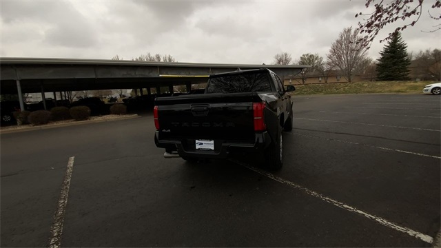 Vehicle image 9 of 24