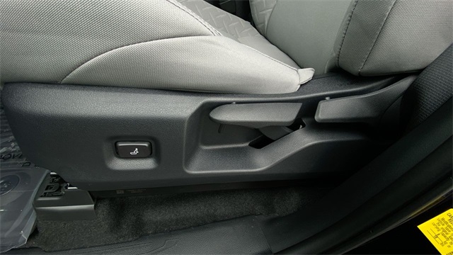 Vehicle image 12 of 24