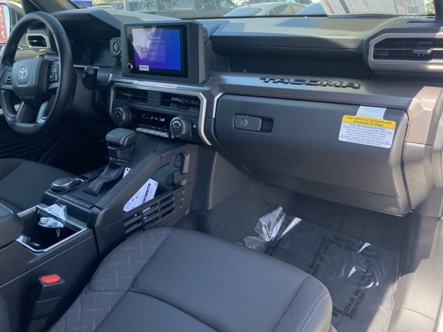 Vehicle image 10 of 20