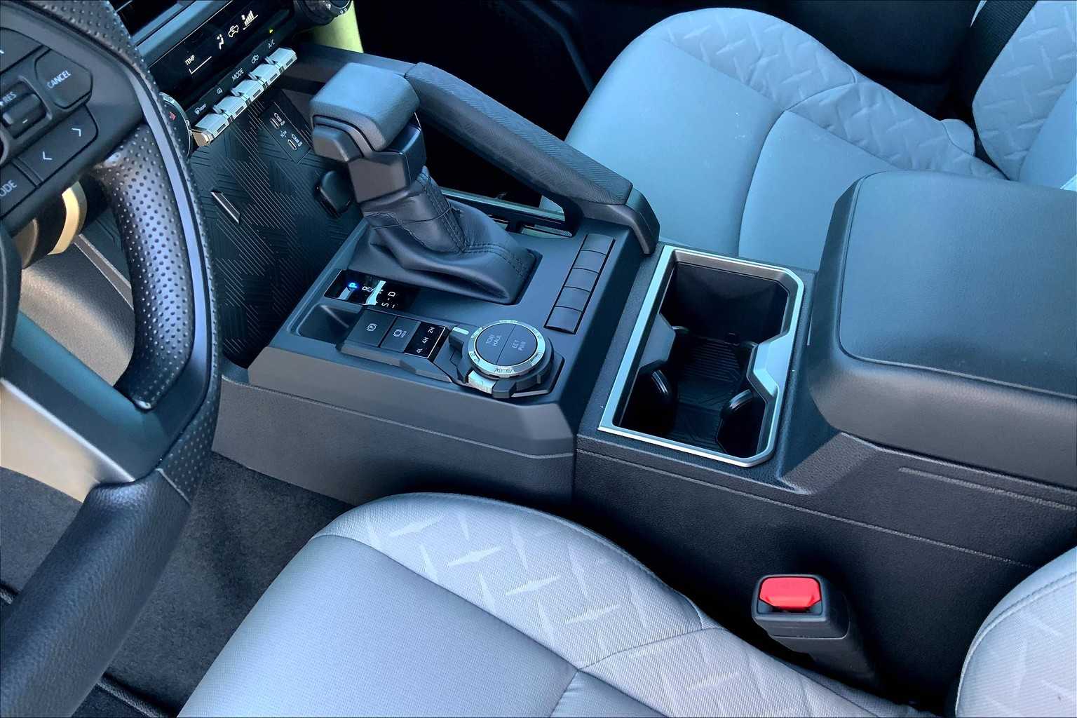 Vehicle image 8 of 20