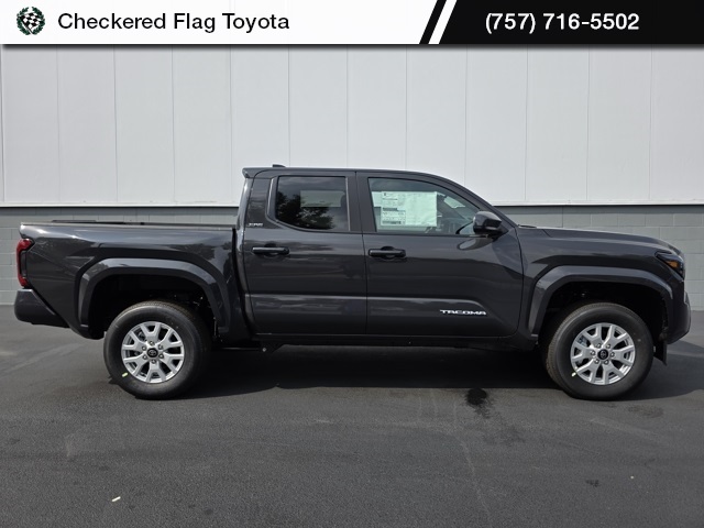 2025 Toyota Tacoma SR5 Image 2 of 5