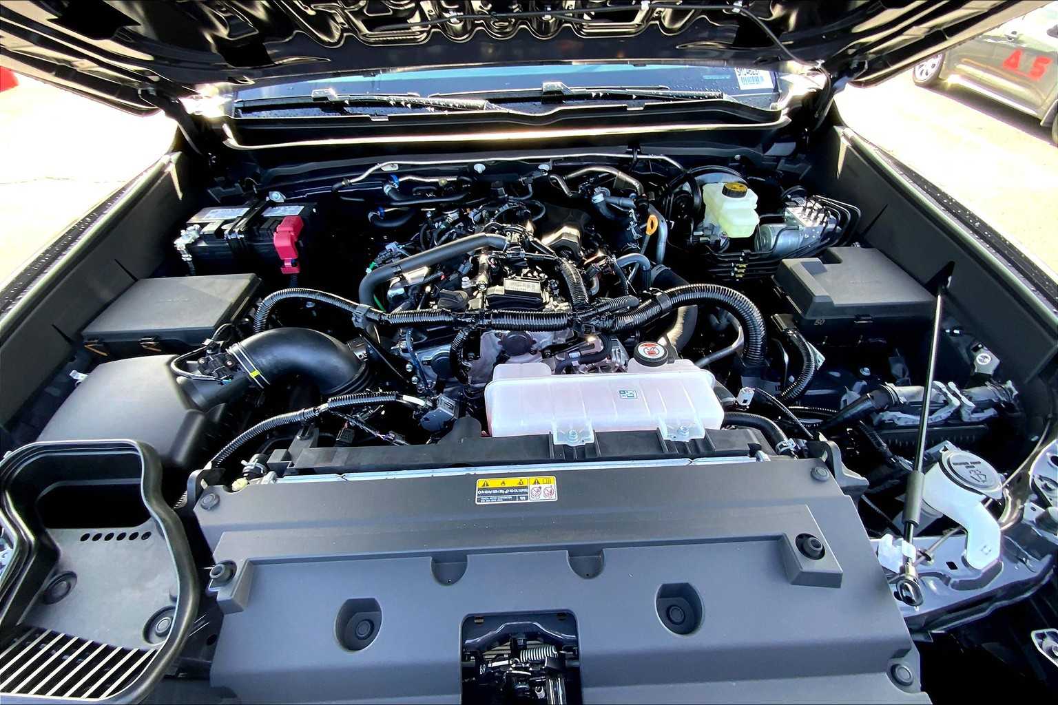 Vehicle image 15 of 22