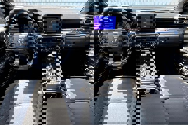 2025 Toyota Tacoma SR5 Image 10 of 19