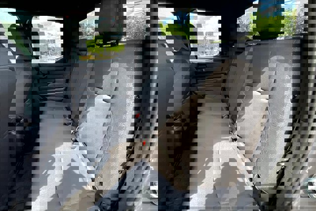 2025 Toyota Tacoma SR5 Image 7 of 19