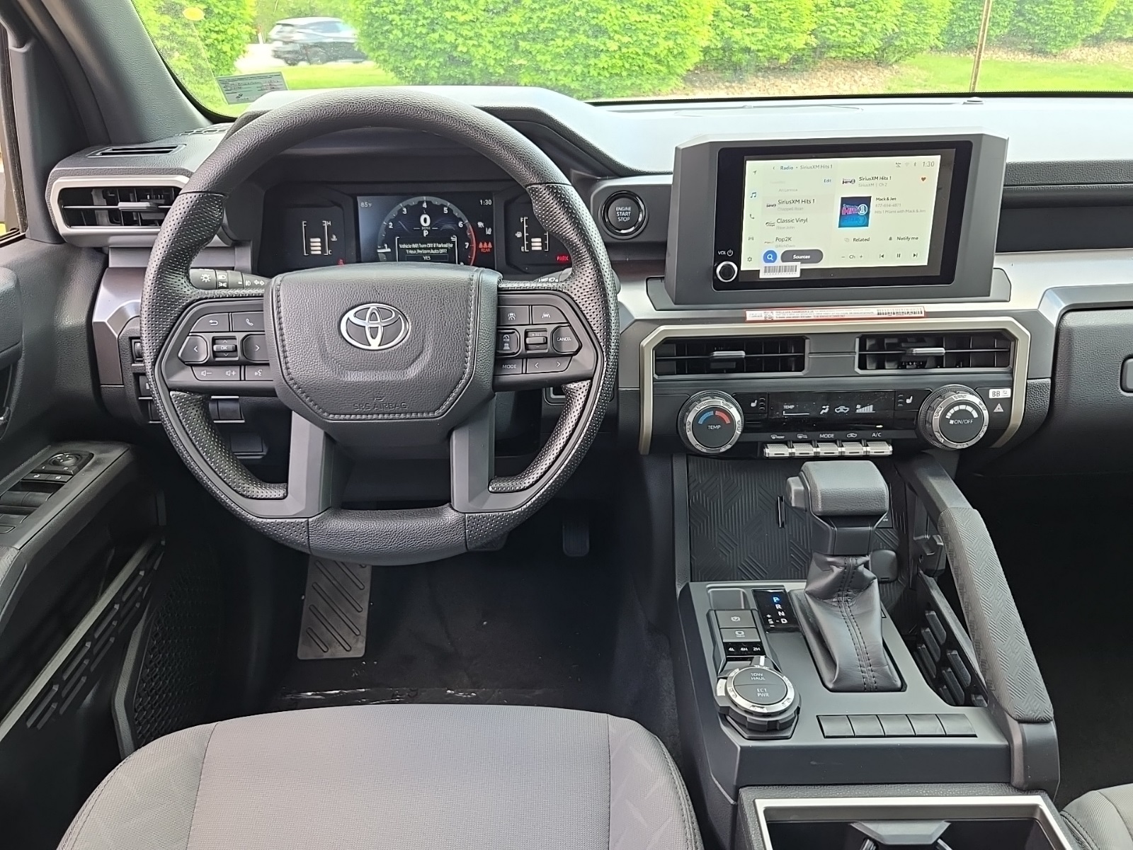 Vehicle image 18 of 41