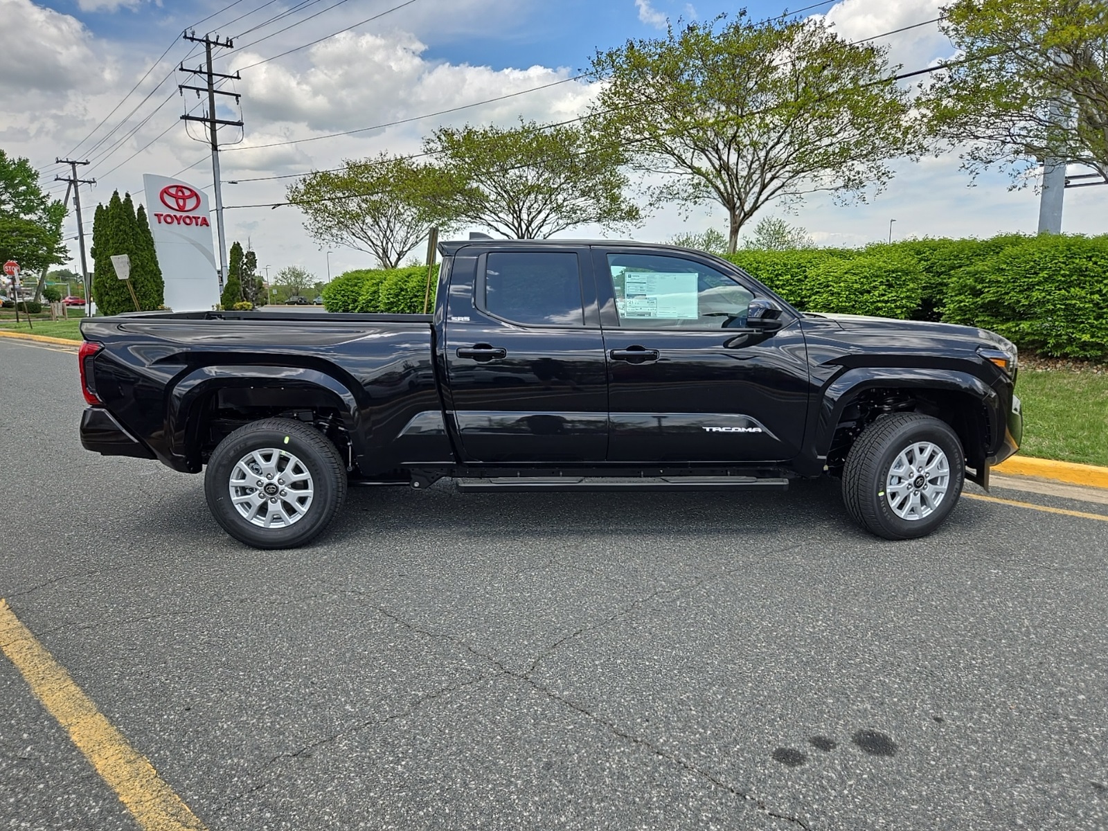 Vehicle image 6 of 41